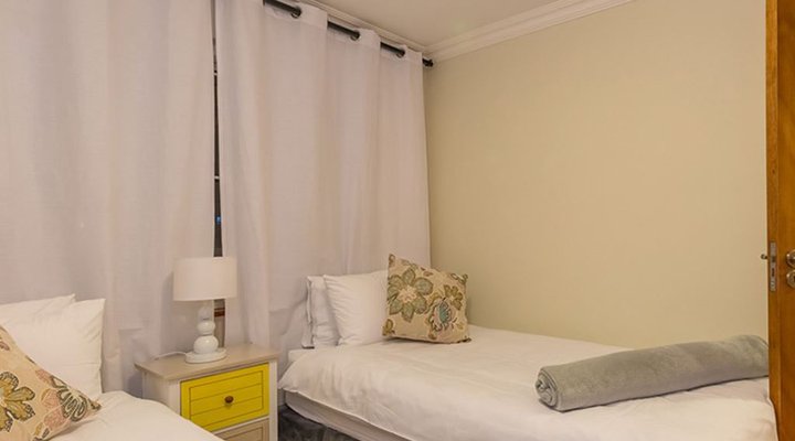 Zeezicht Beachfront Apartment