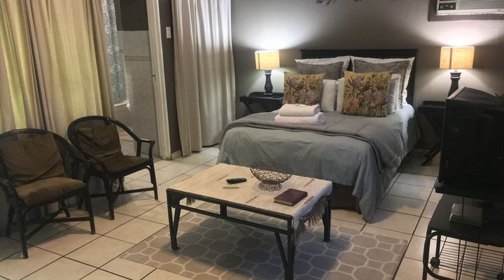 Royal Pelican Self Catering