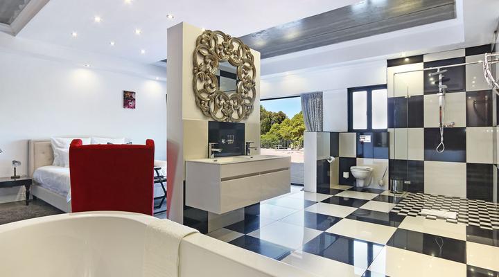 Purple Rayn Boutique Guest House