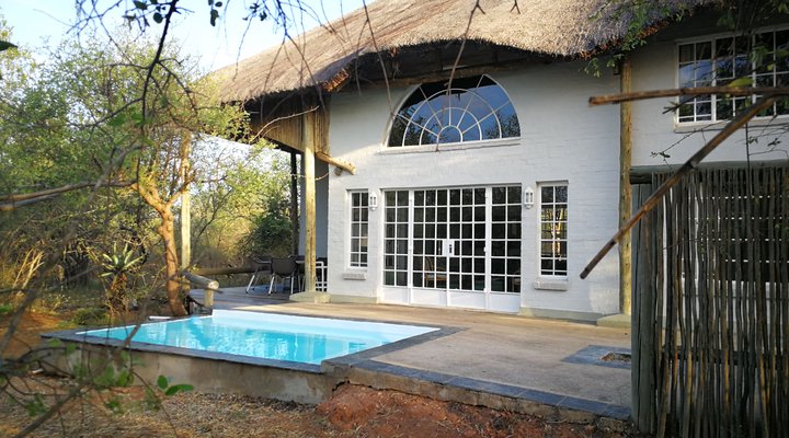 KrugerRiverVillas - HyenaHouse