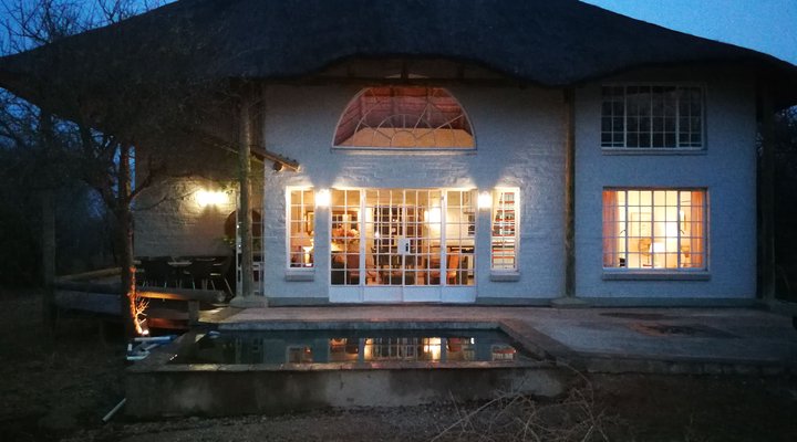 KrugerRiverVillas - HyenaHouse