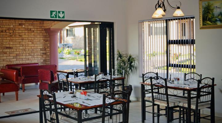 Casa Calida Guesthouse