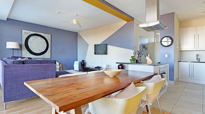 Perfect Position With Stunning Harbour, City Views