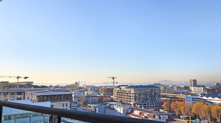 Perfect Position With Stunning Harbour, City Views