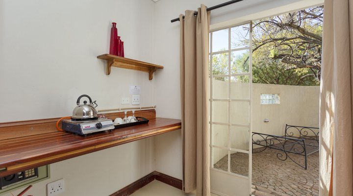 Teak Guest Rooms 