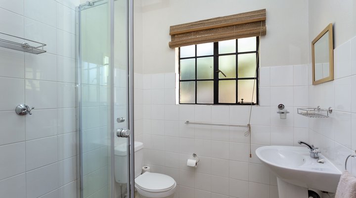 Teak Guest Rooms 