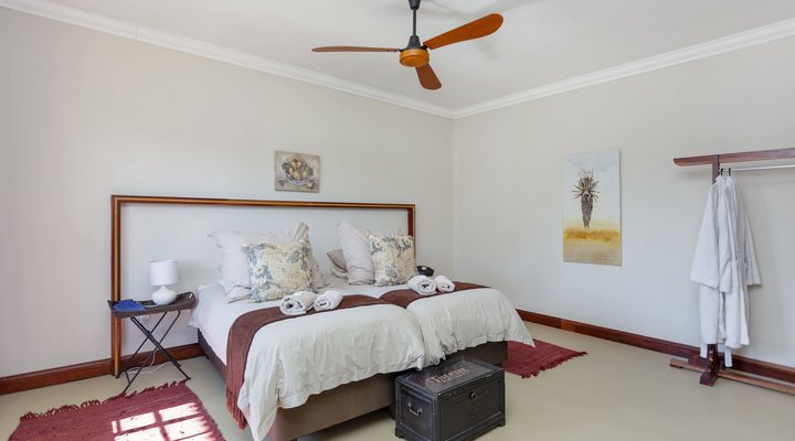 Teak Guest Rooms 