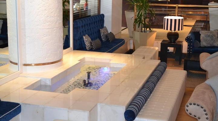 Peninsula All Suite Hotel