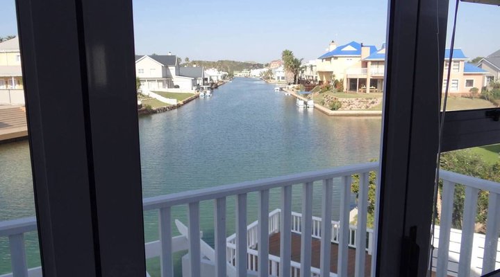 Waterside Living - Waterways Canal 05