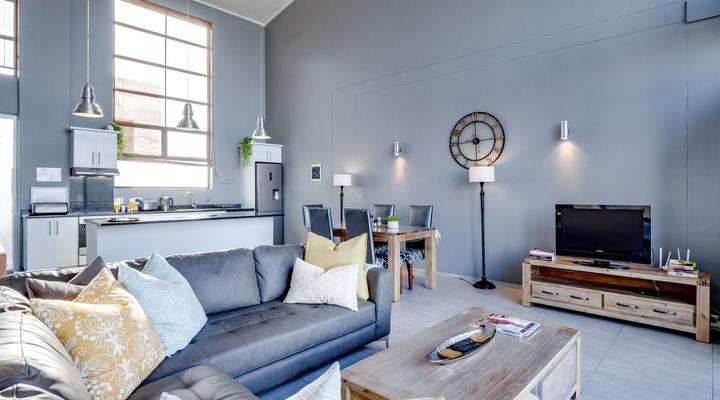 4 Sleeper Stunner @516 Point Bay