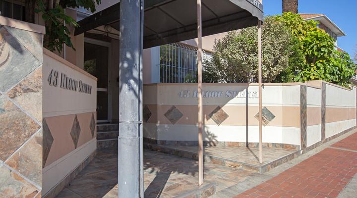 Polana Court 12 by CTHA