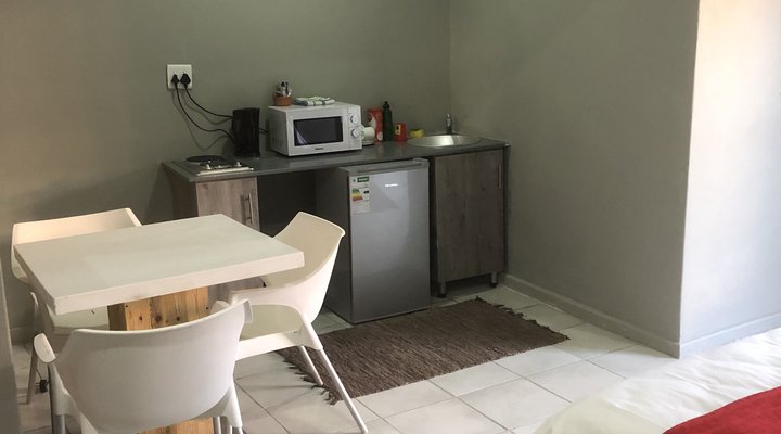 @ 92 Guest Suites