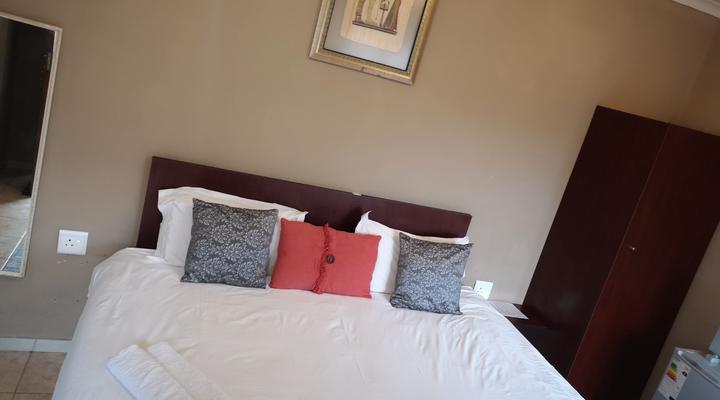 Ron Bed and Breakfast