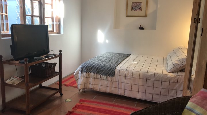 Courtyard Cottage, Muizenberg; Cosy Studio Flat
