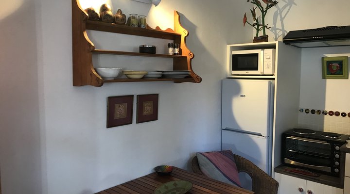 Courtyard Cottage, Muizenberg; Cosy Studio Flat