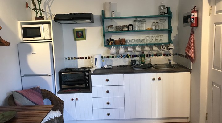 Courtyard Cottage, Muizenberg; Cosy Studio Flat