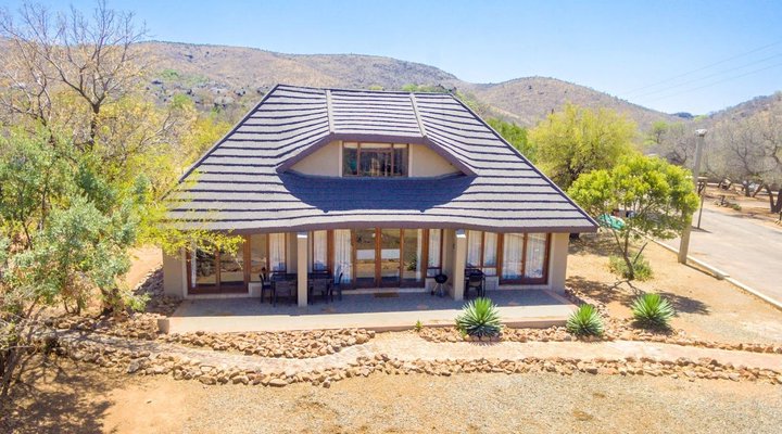 Elephant Lodge 150
