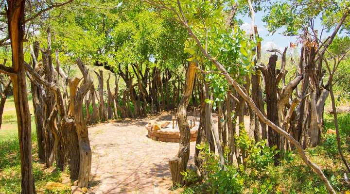 Elephant Lodge 150