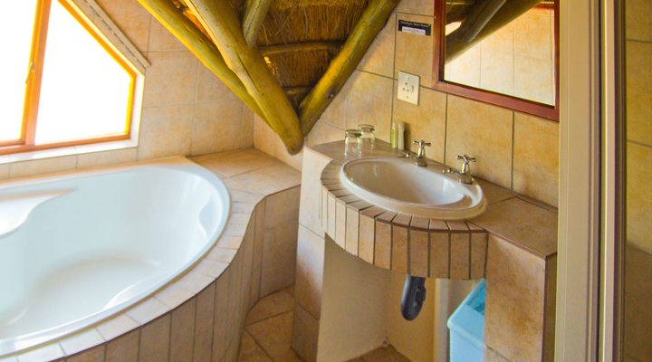 Elephant Lodge 150