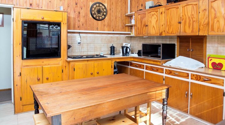 Clapham North Guesthouse