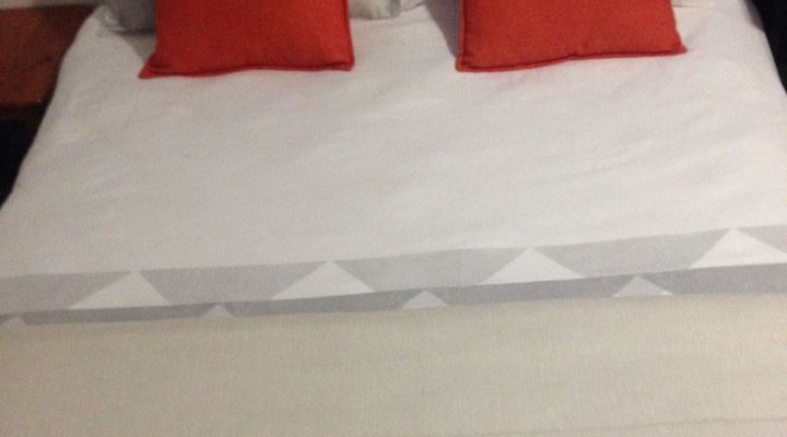 Red Wall Studio self catering luxury accommodate