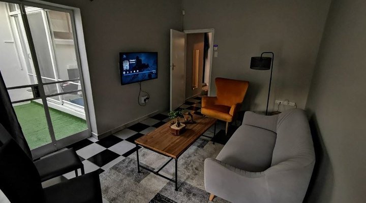 146 Louis Guest House
