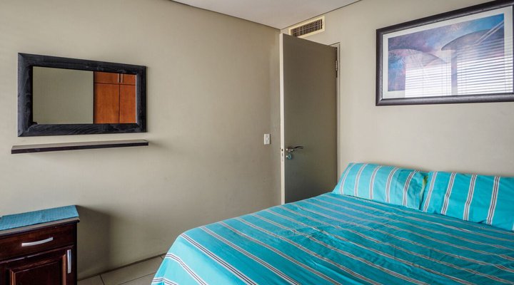 Stay @ Spinnaker 215