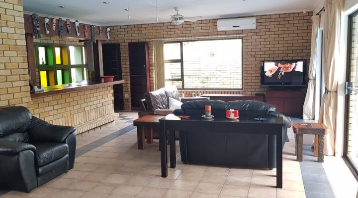 St Lucia House Self Catering