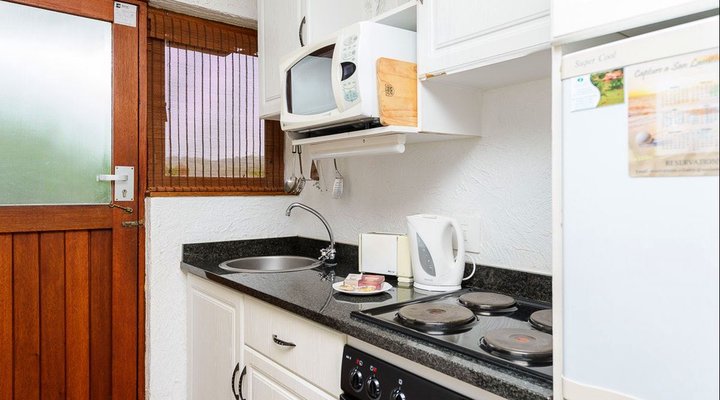 Bachelor Studio 2519