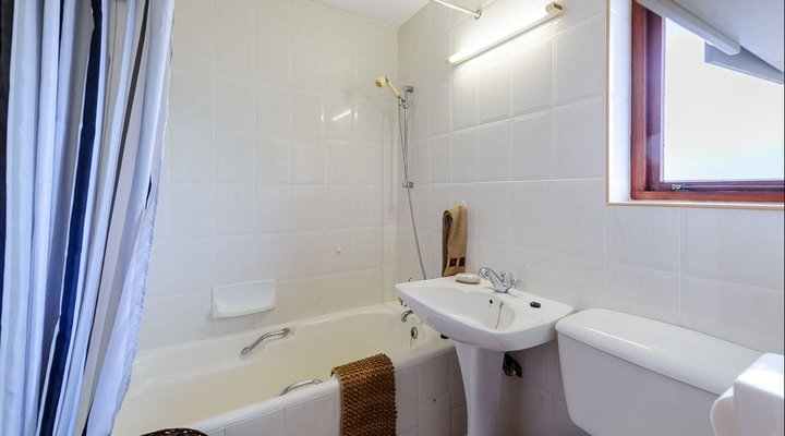 Bachelor Studio 2519