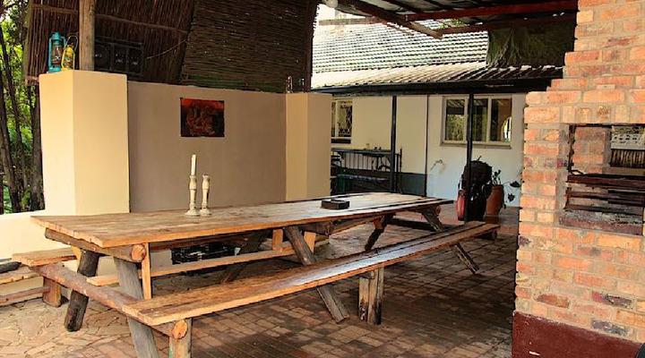 Mufasa Backpackers Lodge