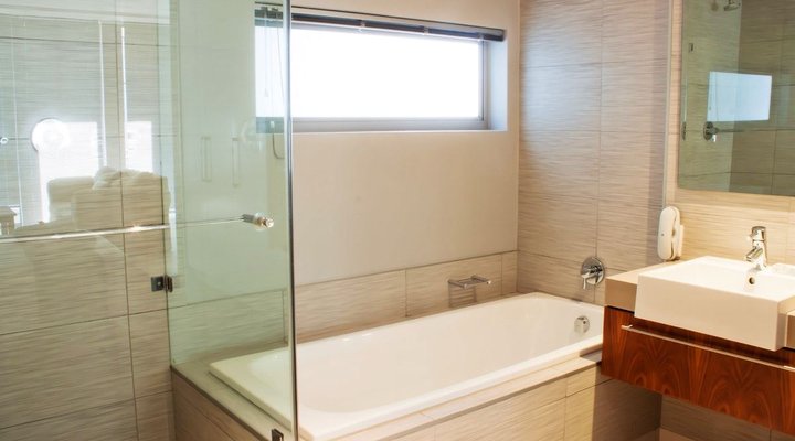 303 Harbour Bridge Apartment