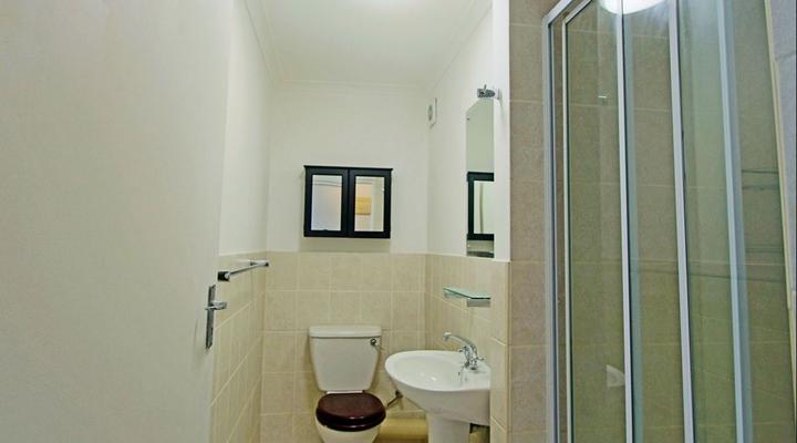 The Valley Beach Apartment