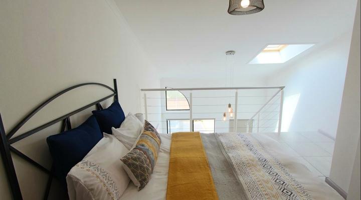 The Valley Beach Apartment