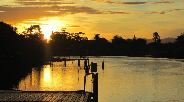 Rivers Edge Redhouse