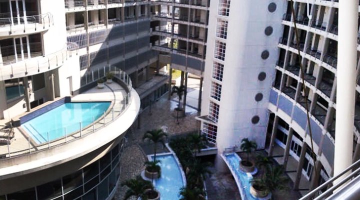 1 Bedroom Beach Apartment Ushaka Durban
