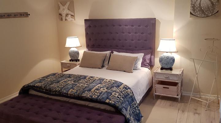 Beautiful Home on Canals