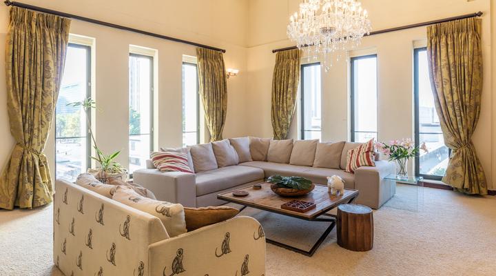 Uber Luxurious NYC-Style Penthouse