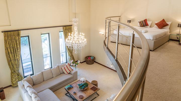 Uber Luxurious NYC-Style Penthouse