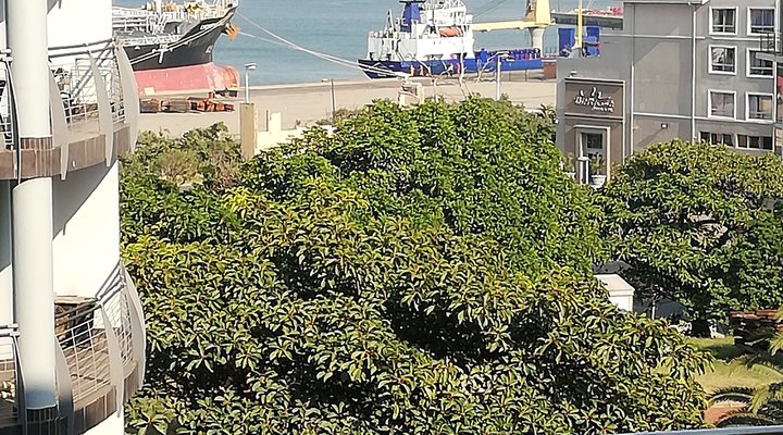 1 Bedroom Beach Apartment Ushaka Durban