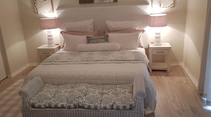 Beautiful Home on Canals