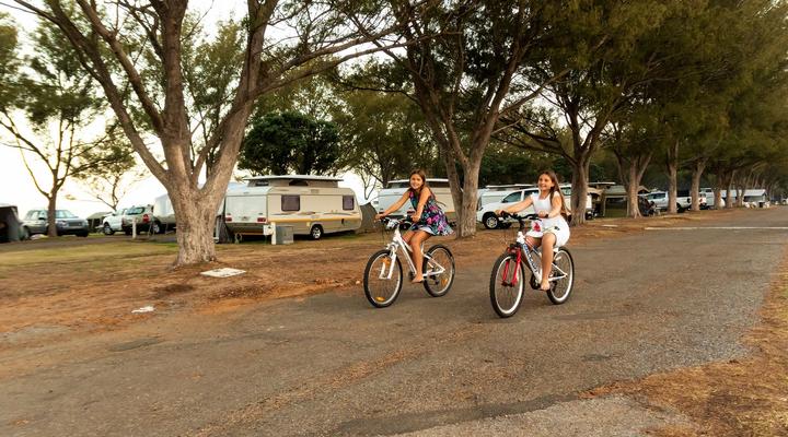 De Bakke Santos - Camp & Caravan Park