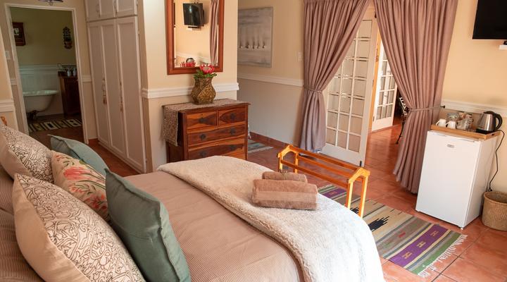 Roses and Pebbles B & B Guest House