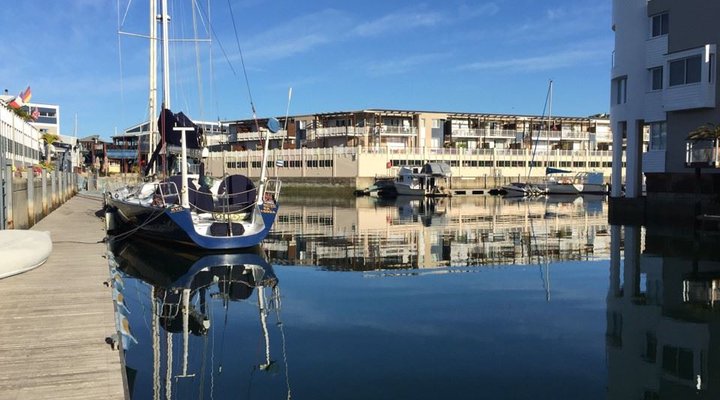 On The Water's Edge - Knysna Quays