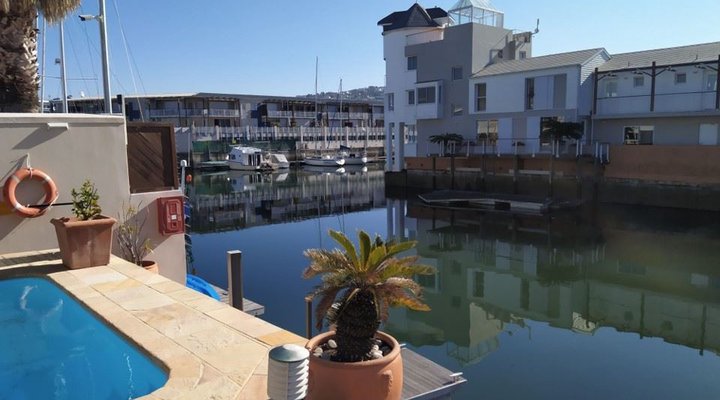 On The Water's Edge - Knysna Quays