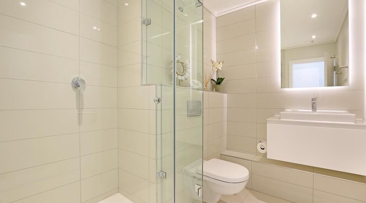 Triangle Luxury Suites by Total Stay