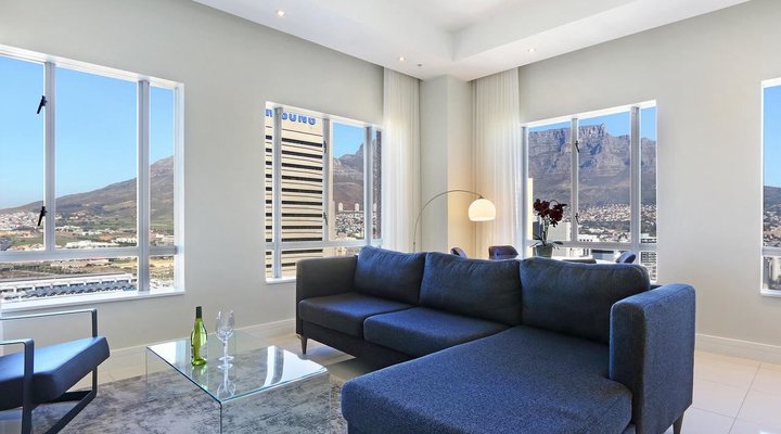Triangle Luxury Suites by Total Stay