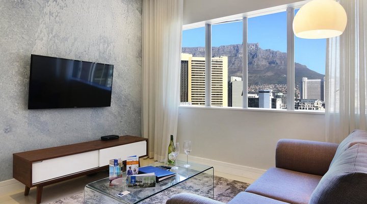 Triangle Luxury Suites by Total Stay