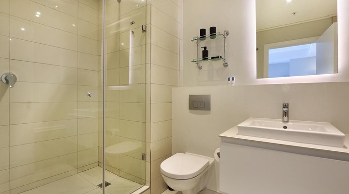 Triangle Luxury Suites by Total Stay