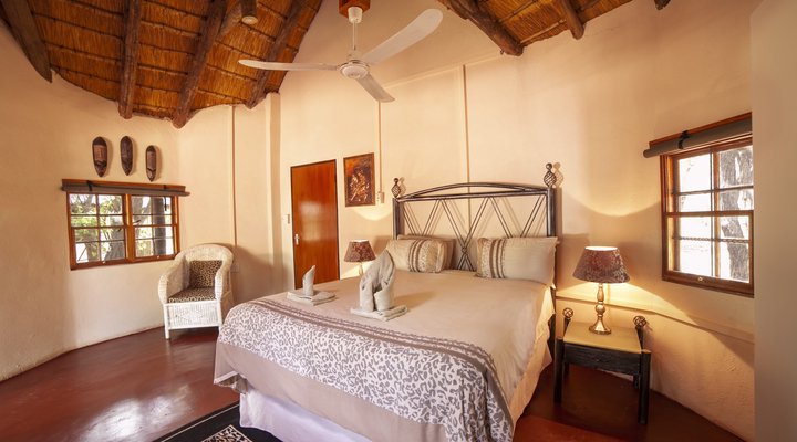 Wild Dogs Safari Lodge